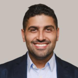 Omid Akhavan